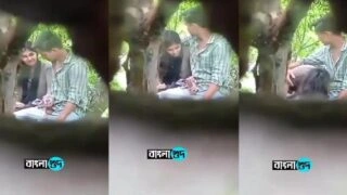 বাগানে হাতের কাজ এবং ব্লোজব দিতে দিতে ধরা পড়ল বাঙালি মেয়ে