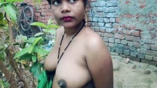 Ghare Baire Bhabei Chudai Karai XXX XXX Porn Clip