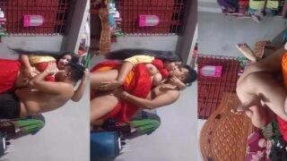বাড়িতে দেবরের সাথে দাঁড়িয়ে বড় স্তন ভাবীর ফোরপ্লে সেক্স