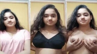 বিডি টিকটকার মেয়ের নগ্ন শো ভাইরাল এমএমএস