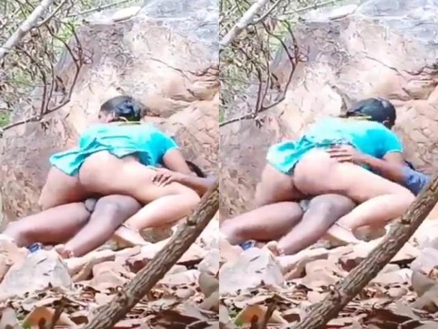 বাঙালি বড় পাছা ভাবী শিলিগুড়ি জঙ্গলে প্রেমিকের সাথে চোদা চুদি করতে গিয়ে ধরা পড়ল