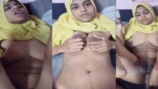 বাংলাদেশি সেক্স ভিডিওতে বিকৃত বাবা তার সৎ মেয়েকে চুদছে