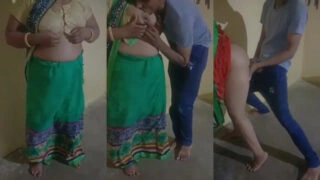 ছোট দেবর তার বৌদি’র দুদু ধরে চাপা চাপি’র ক্সক্সক্স ক্লিপ