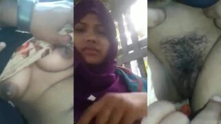 লাজুক হিজাবি গিরলফ্রিএন্দ কে নিয়ে নষ্টামি তে জোরালো বয়ফ্রেইন্ড