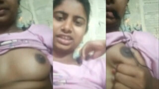 প্রেমিক এর ধোন শক্ত করার জন্য দুদু চাপা চাপি’র ভিডিও