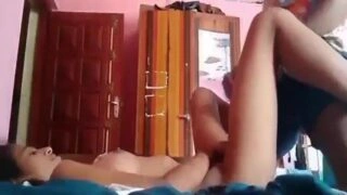 শিলিগুড়ির বোনকে বিছানায় চুদেছে ভাই যে অজাচার ভালোবাসে